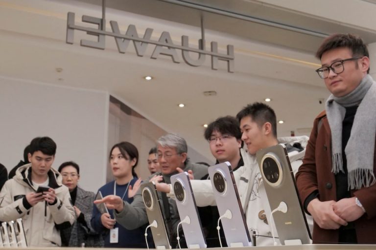 Huawei përballet me kërkesë të lartë për smartfonin e parë pa Android