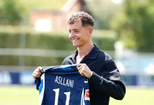 Fisnik Asllani