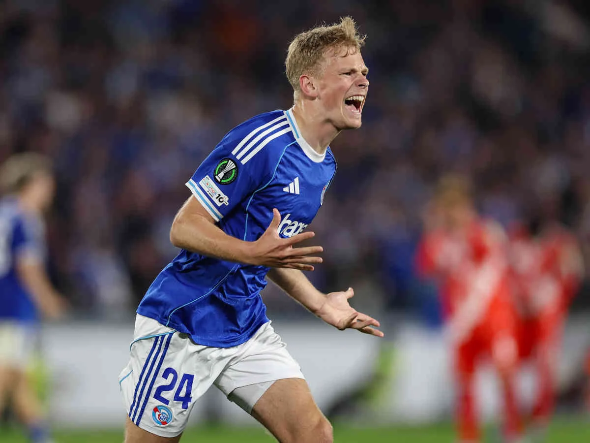 Lucas Høgsberg: Mbrojtësi danez që po tërheq vëmendjen e Premier League